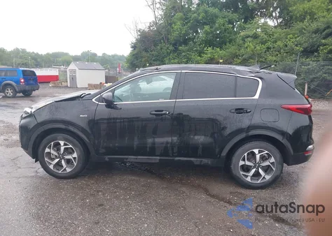 2022 Kia Sportage Lx z USA, uszkodzony, nr VIN KNDPMCAC3N7993473